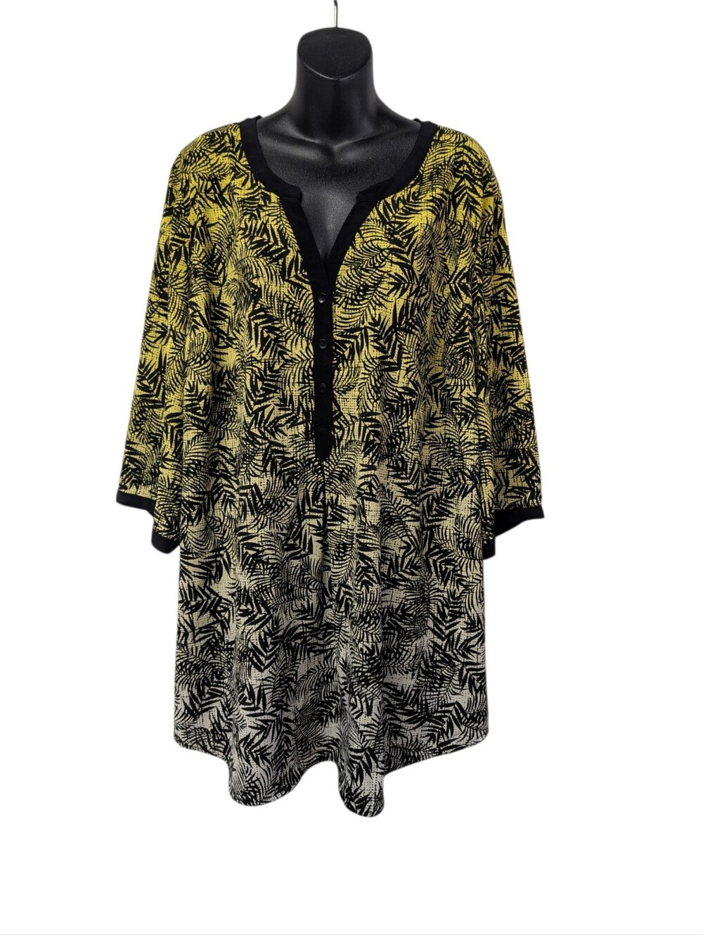 Catherines Womens Plus 3X Yellow Black Leaf Print V-Neck Button 3/4 Sleeve Tunic